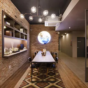 2* Hotel The Gray